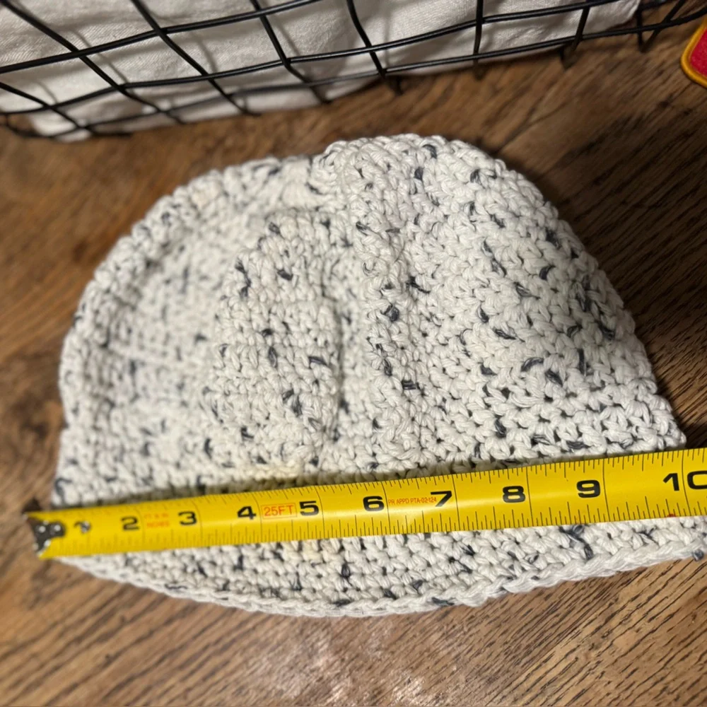 Handmade “The ‘Shades’ of Snow White Mountains” Crochet Beanie w Sunglass Patch